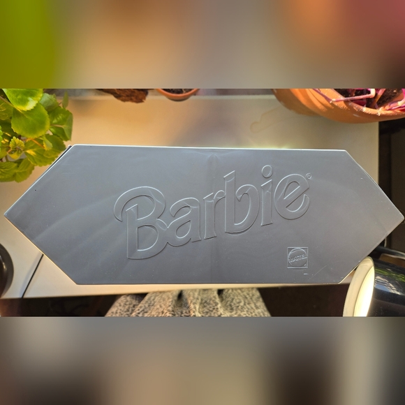 Mattel Millennium Princess Barbie Doll in Box - Picture 5 of 9